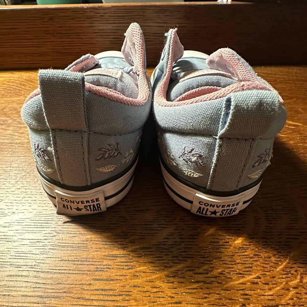Kids Blue and Pink Converse Shoes~Size 10~Floral~ Low Top Sneaker - Picture 5 of 8